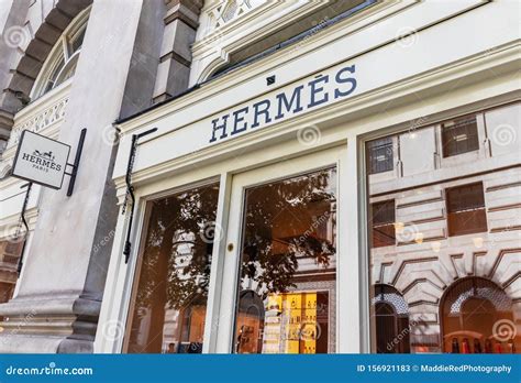 Hermes polish stores